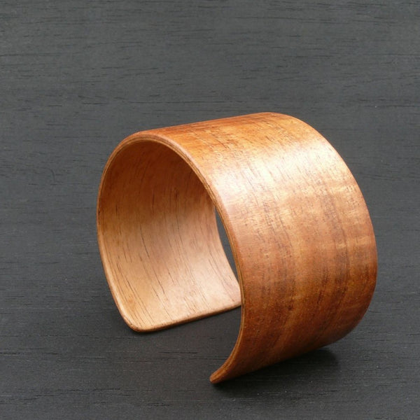 Tasmanian Fiddleback Blackwood Bangle, Wooden Bentwood Bracelet, Cuff Made in Melbourne- Australia